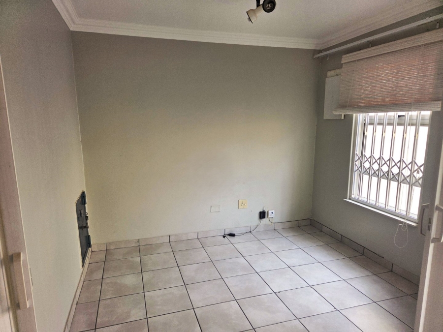 3 Bedroom Property for Sale in Heuwelsig Free State